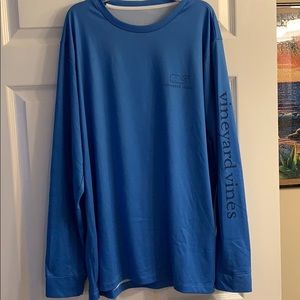 Vineyard vines performance shirt